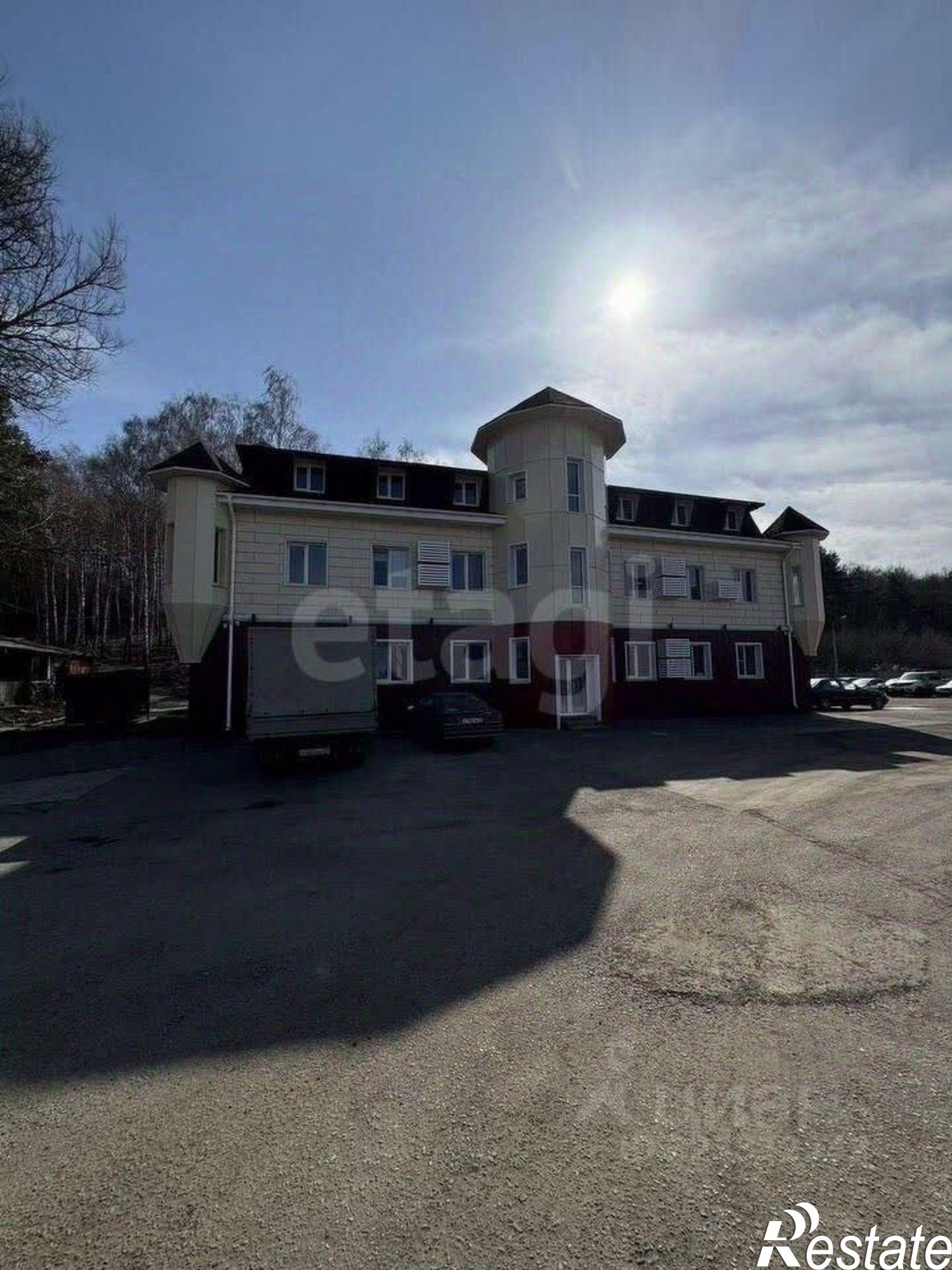 Купить помещение свободного назначения за 46 000 800 рублей