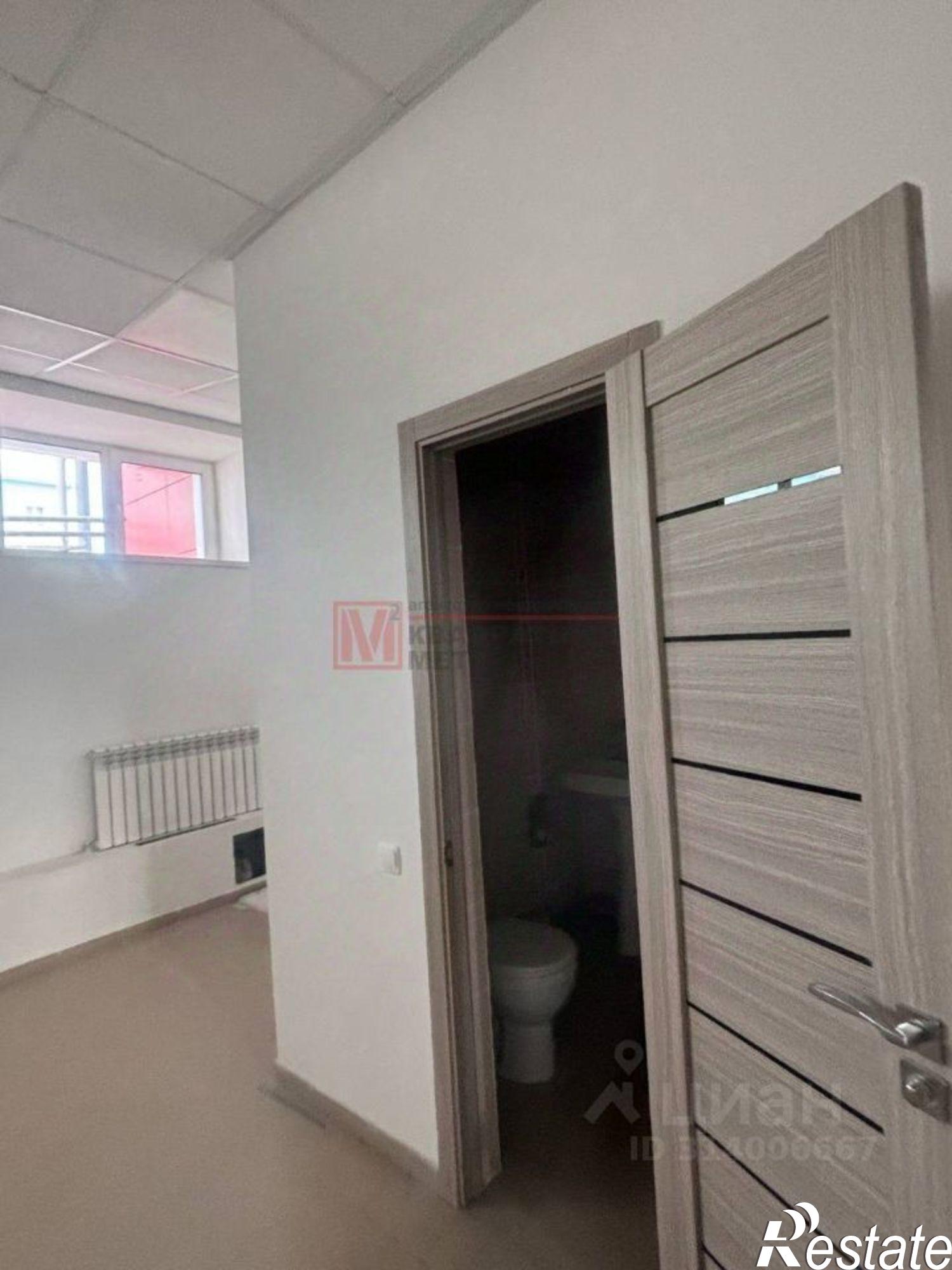 Купить помещение свободного назначения за 14 400 000 рублей на Старый Оскол, Заречье мкр,дом 17