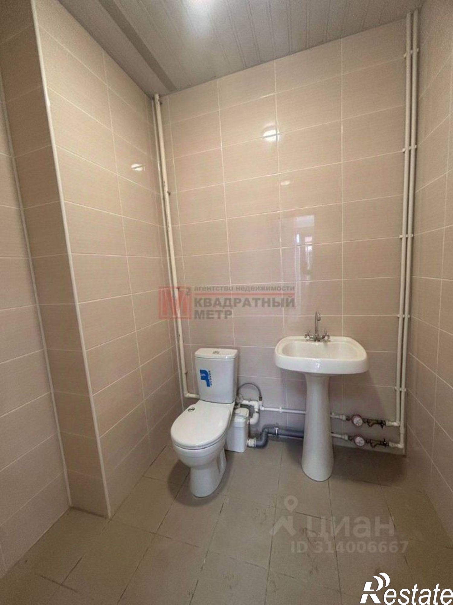 Купить помещение свободного назначения за 14 400 000 рублей на Старый Оскол, Заречье мкр,дом 17