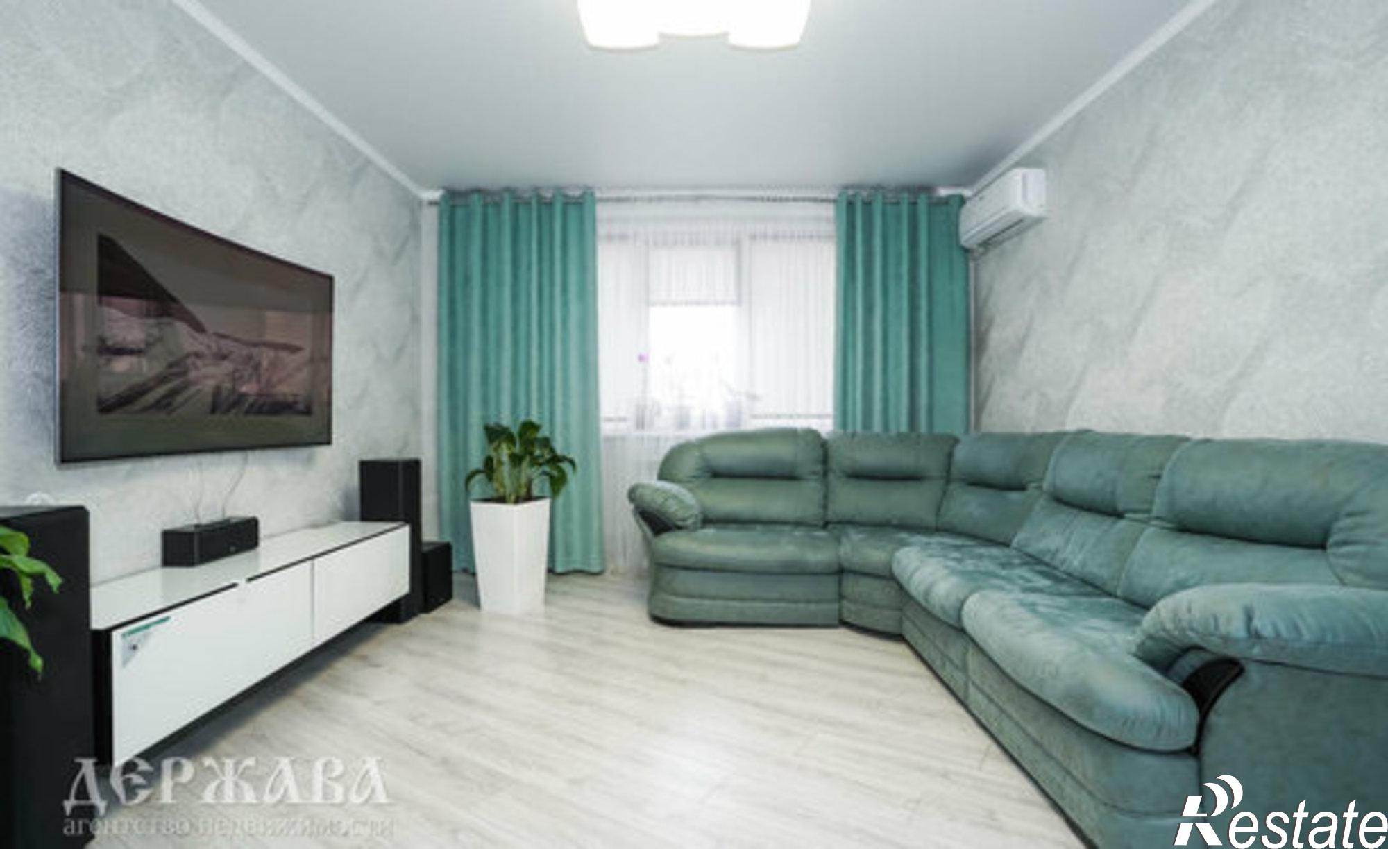 Купить квартиру за 8 200 000 рублей на Старый Оскол, микрорайон Дубрава, квартал 3, 12