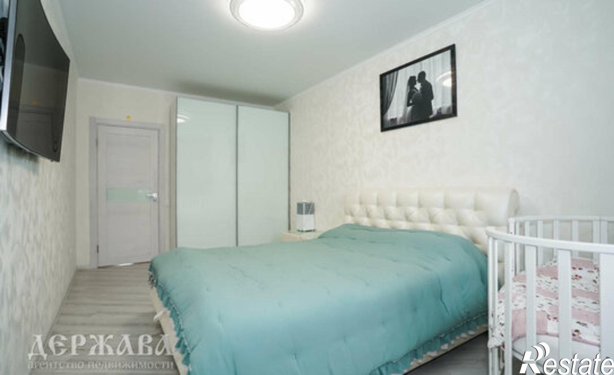 Купить квартиру за 8 200 000 рублей на Старый Оскол, микрорайон Дубрава, квартал 3, 12