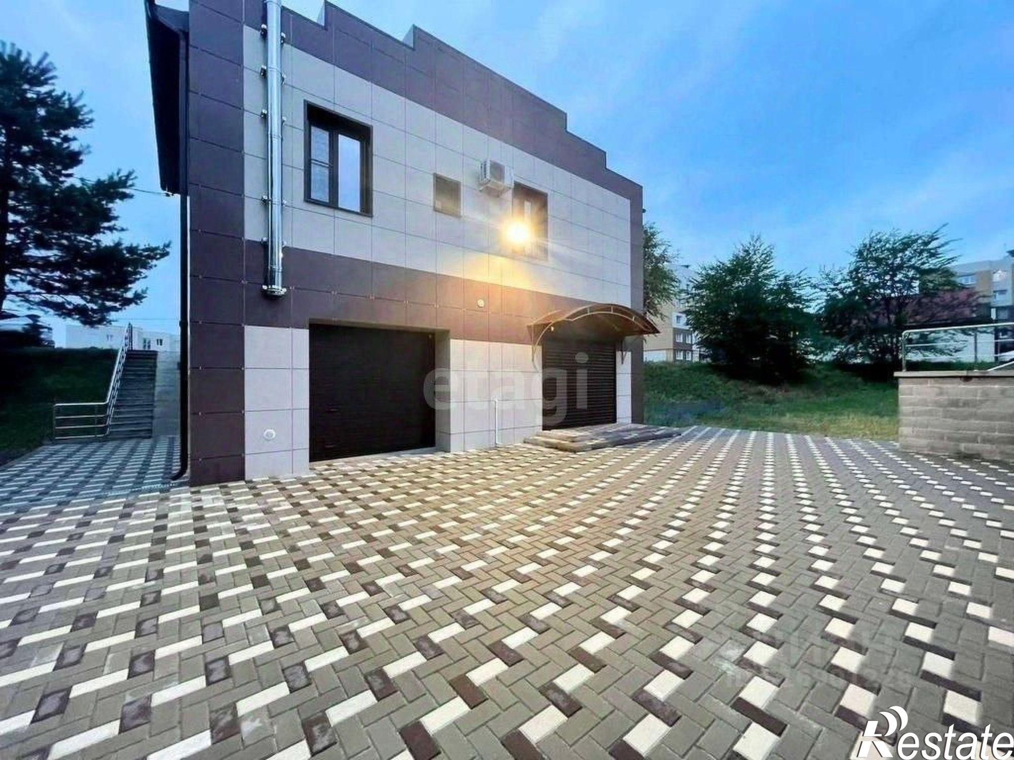 Купить помещение свободного назначения за 10 131 400 рублей на Ливенская улица, 134/12