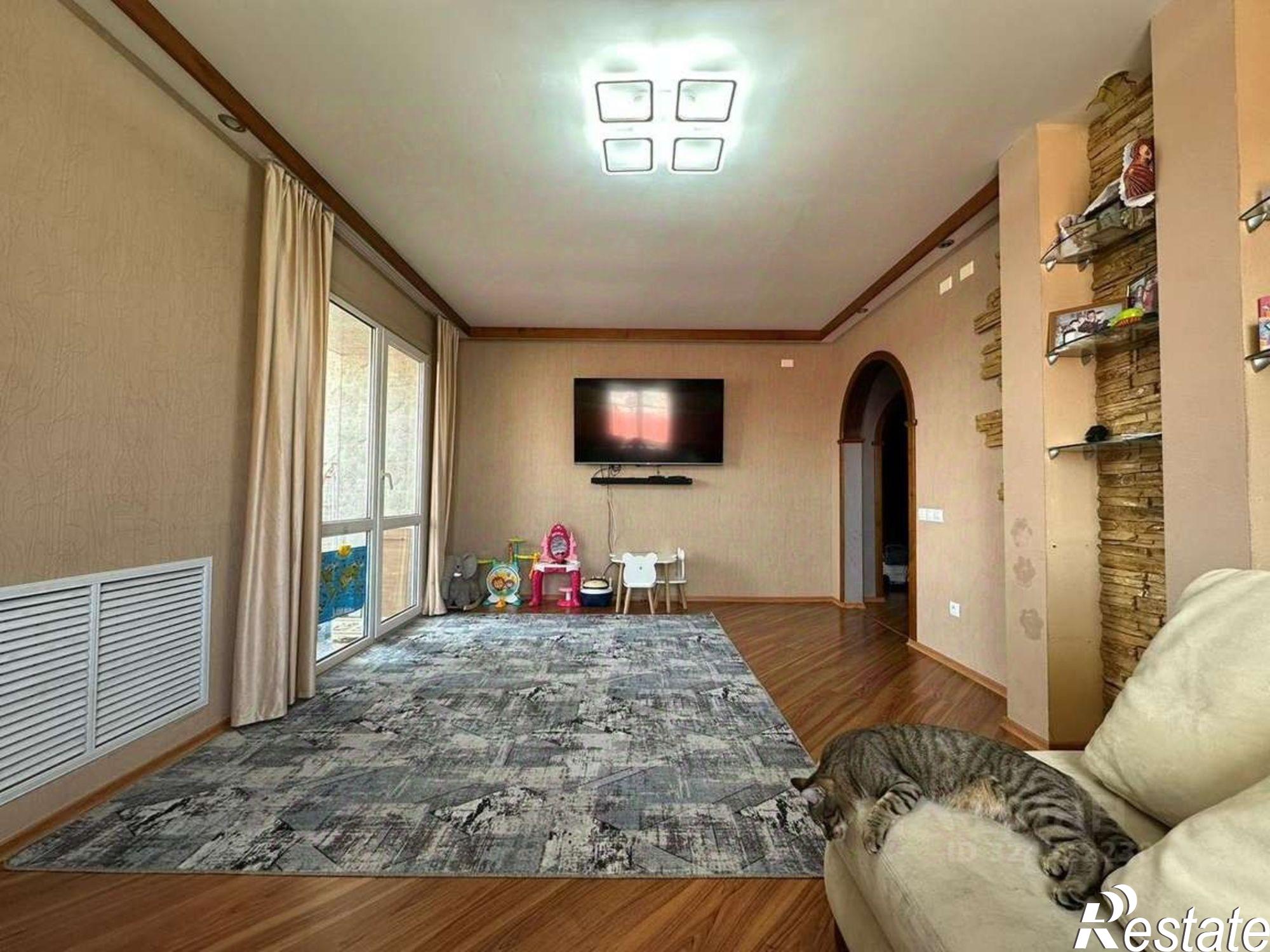 Купить квартиру за 9 000 000 рублей