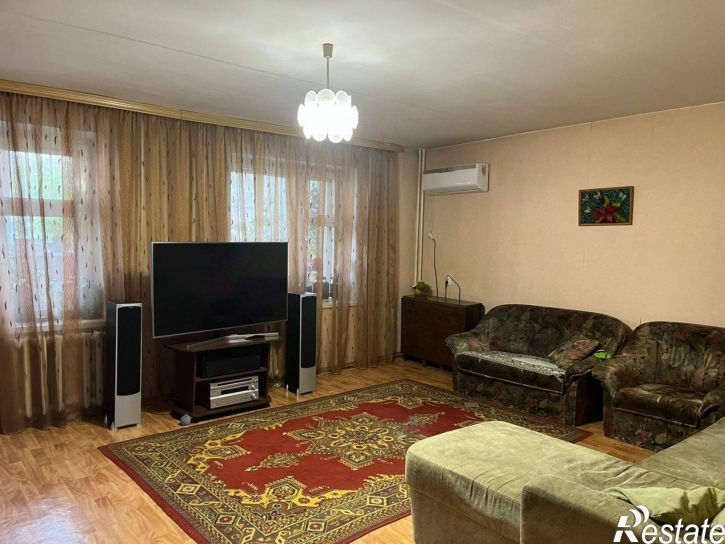3-комн квартира улица Космонавтов, 1А,  д. 1А