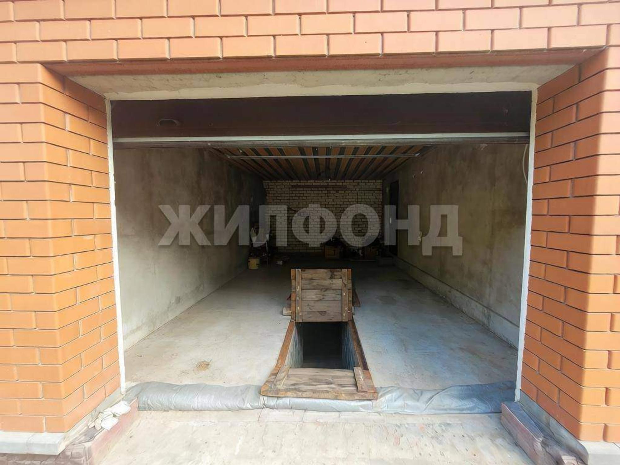 Купить дачу, дом, коттедж за 9 500 000 рублей на Лесная ул.
