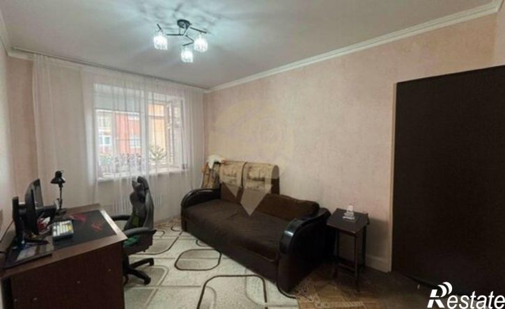 2-комн квартира Старый Оскол, микрорайон Дубрава, квартал 3, 1