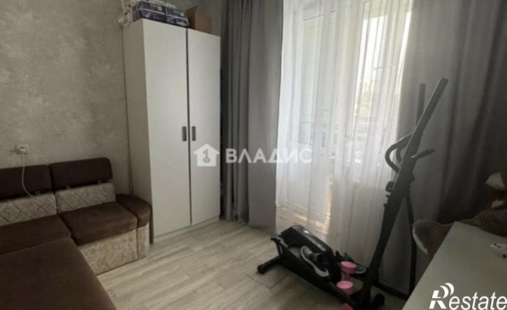 3-комн квартира Белгород, улица Есенина, 46