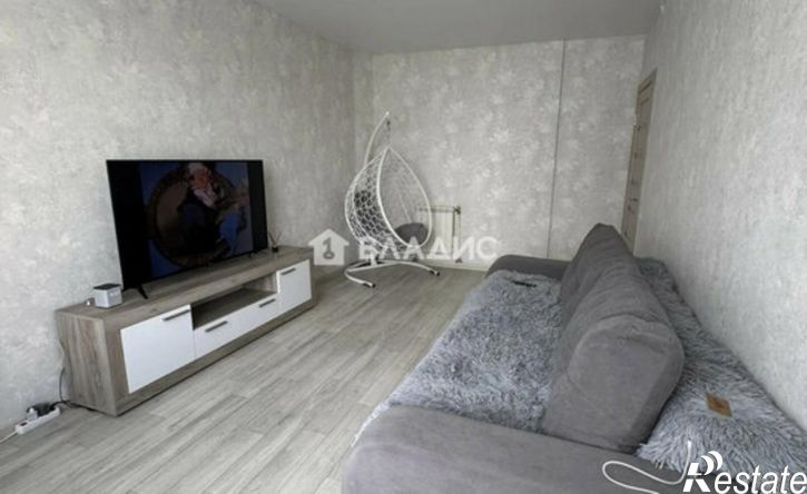 3-комн квартира Белгород, улица Есенина, 46