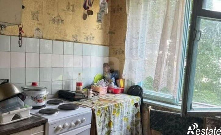 2-комн квартира Старый Оскол, микрорайон Жукова, 4