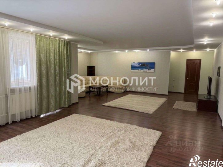 3-комн квартира Степной мкр,дом 5
