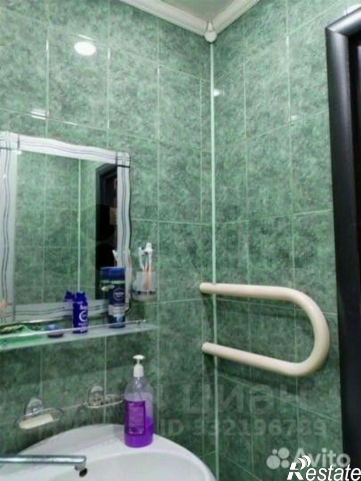 2-комн квартира ул Космонавтов, 5,  д. 5
