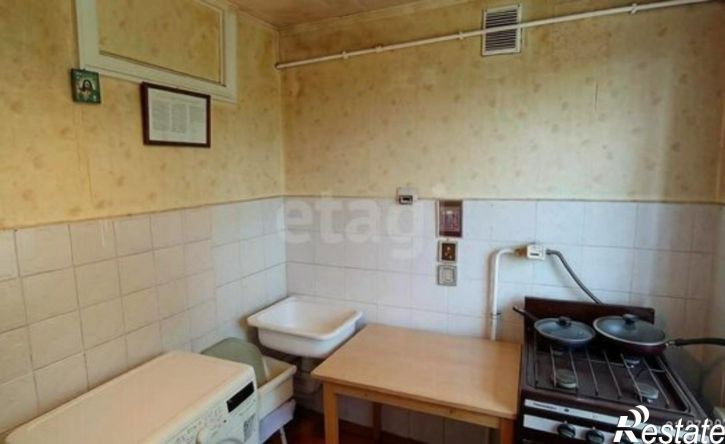 3-комн квартира Губкин, улица Лазарева, 12