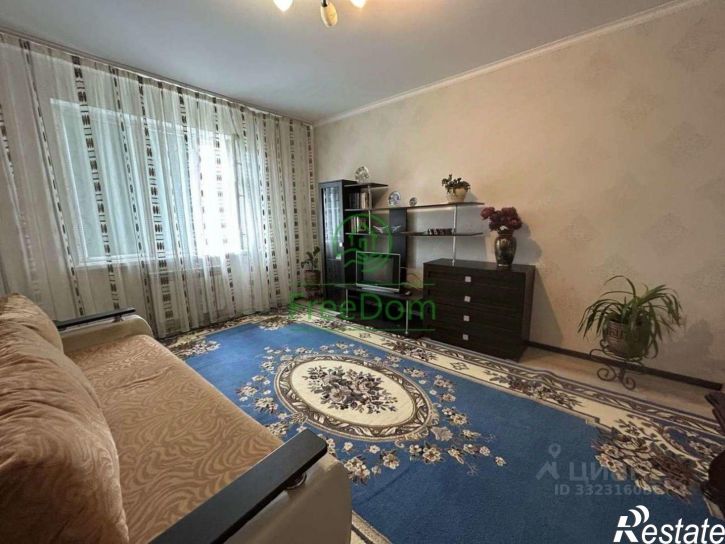 2-комн квартира улица Газовиков,дом 9