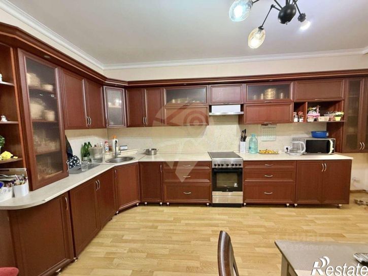 4-комн квартира Королева мкр,дом 37