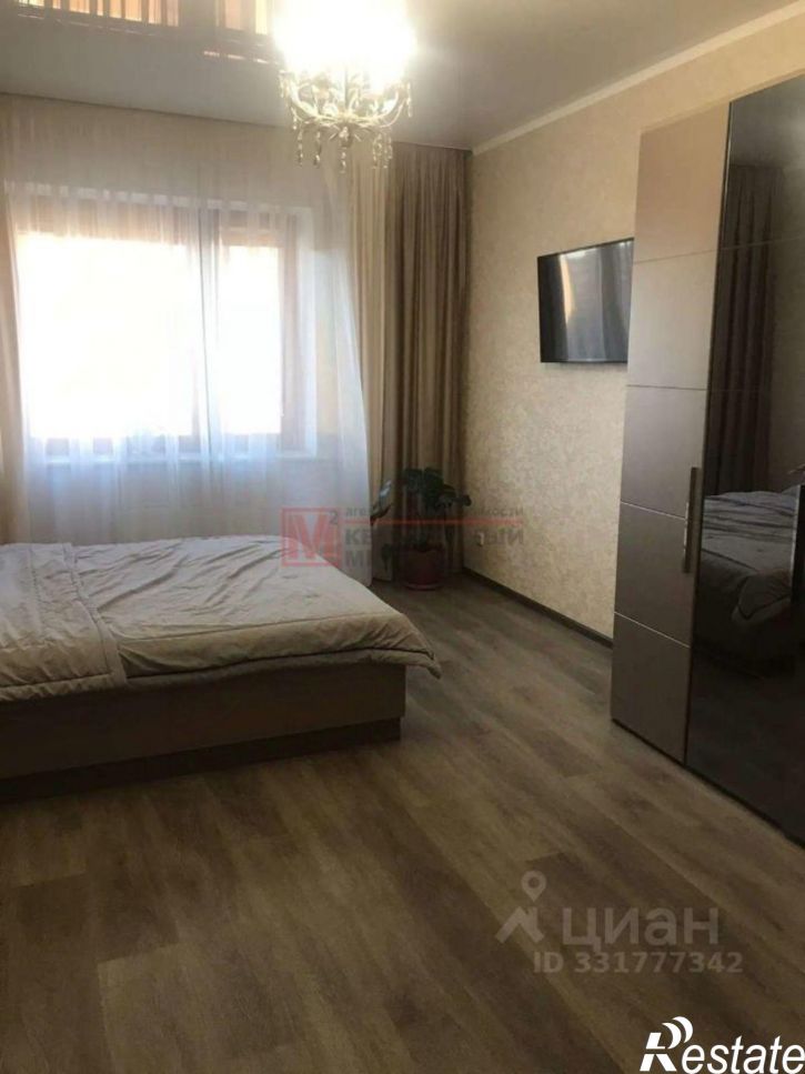 3-комн квартира Степной мкр,дом 5