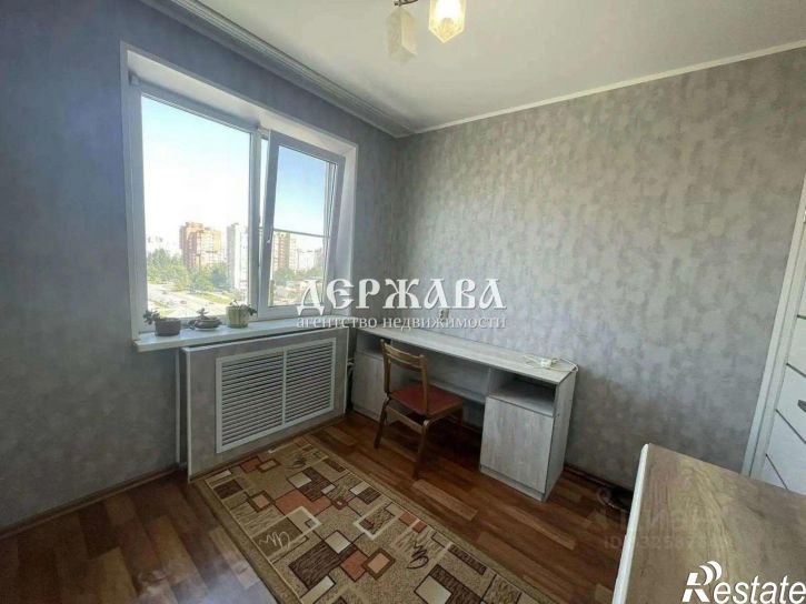 4-комн квартира Жукова мкр,дом 30