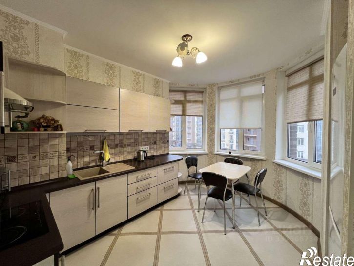 2-комн квартира