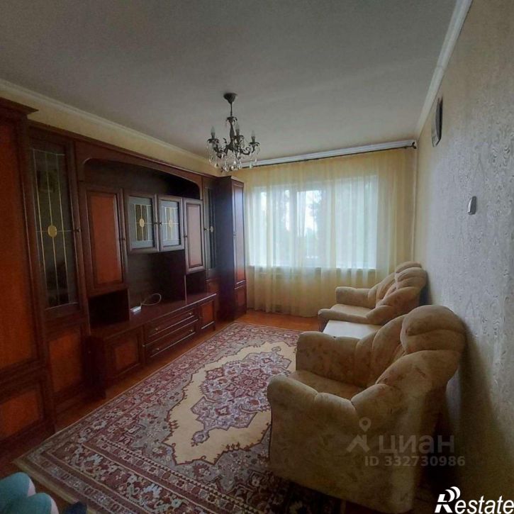 3-комн квартира улица Есенина,дом 50