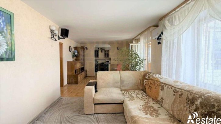 3-комн квартира улица Конева,дом 7