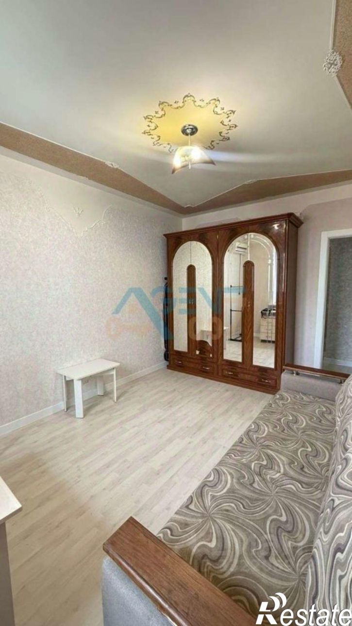 3-комн квартира улица Буденного,дом 15