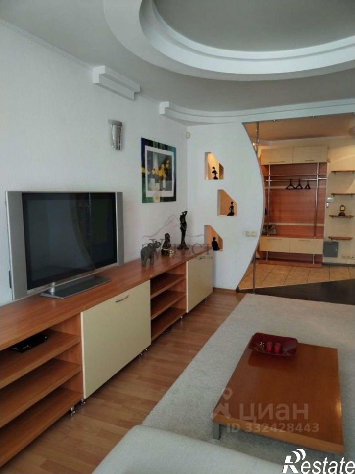 3-комн квартира Южный мкр,дом 10Б