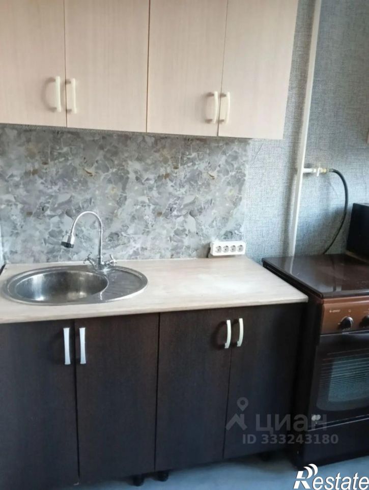 2-комн квартира Белгород, Садовая улица, 92