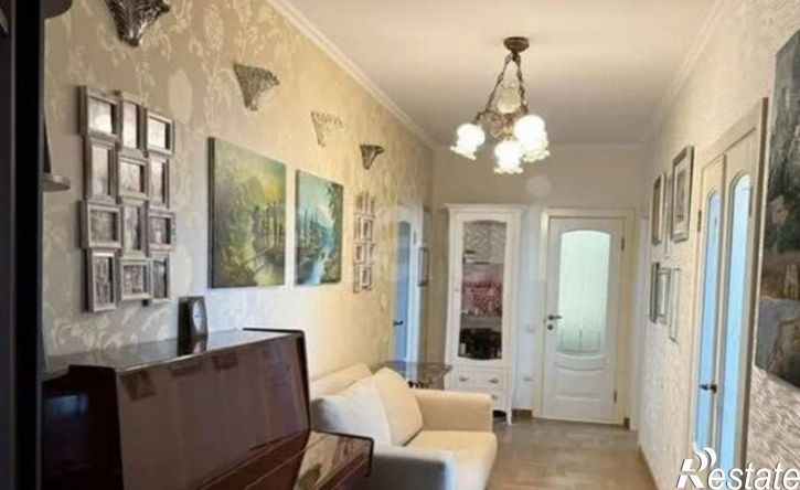 4-комн квартира Белгород, улица 5 Августа, 31