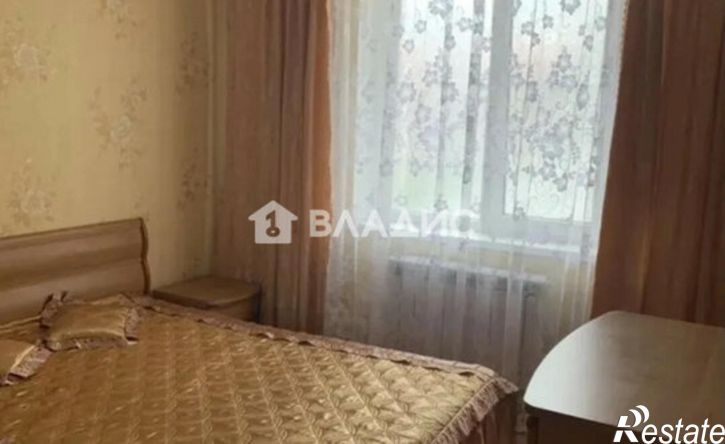 3-комн квартира Белгород, улица Конева, 1