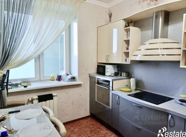 3-комн квартира Белгород, улица Костюкова, 36А