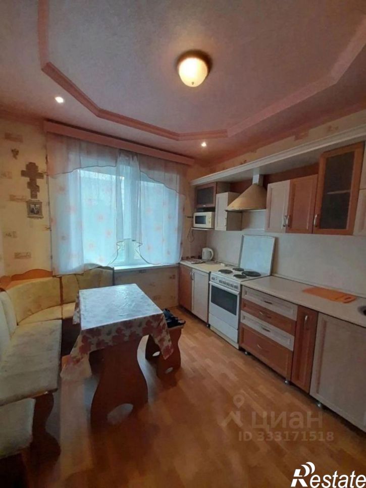 3-комн квартира Старый Оскол