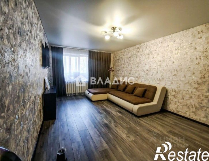 3-комн квартира улица 78-й Гвардейской Дивизии, 5Б,  д. 5Б