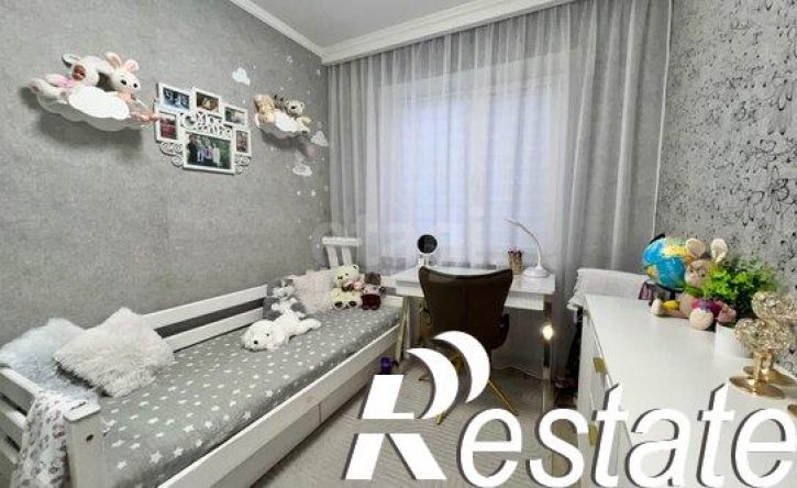 4-комн квартира улица 5 Августа, 2,  д. 2