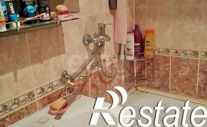 2-комн квартира улица 5 Августа, 8,  д. 8